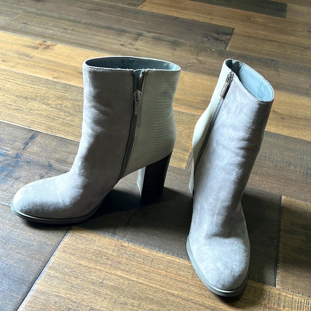Circus by Sam Edelman gray block heel boots